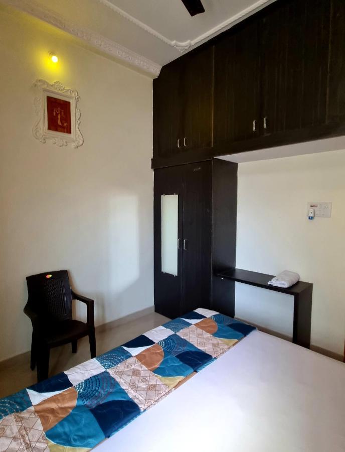 Aditya Premium Homestay- Furnished Air Conditioned- 2Bhk จาบัลปูร์ ภายนอก รูปภาพ