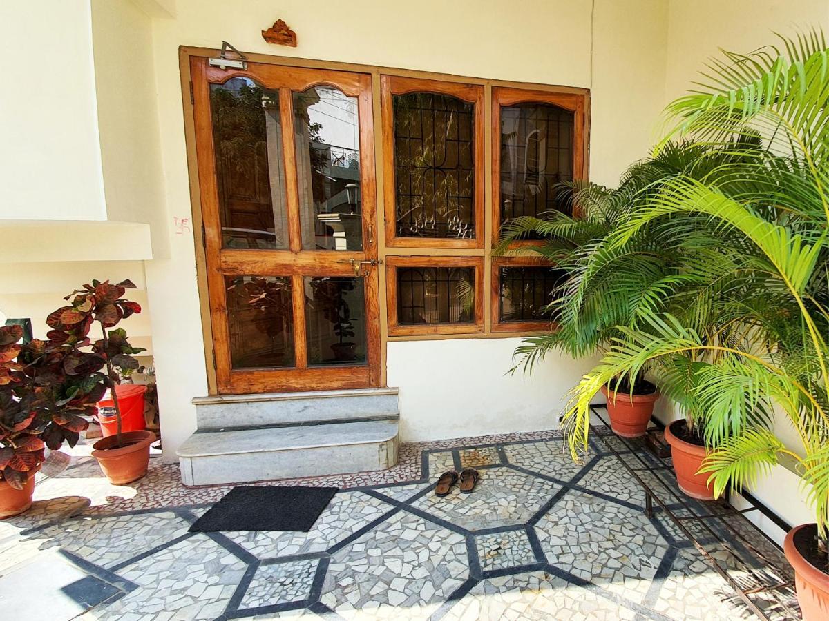 Aditya Premium Homestay- Furnished Air Conditioned- 2Bhk จาบัลปูร์ ภายนอก รูปภาพ